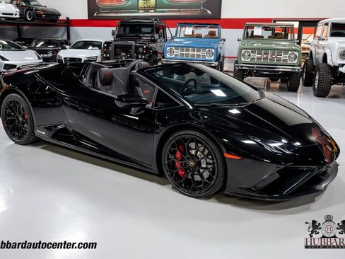 Used 2021 Lamborghini Huracan EVO image 10