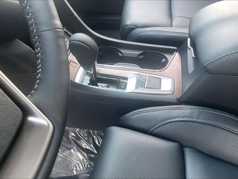 New 2025 Subaru Ascent Touring w/ Popular Package #2 image 8