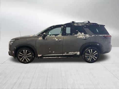 Used 2023 Nissan Pathfinder Platinum w/ Lighting Package (N93) image 2