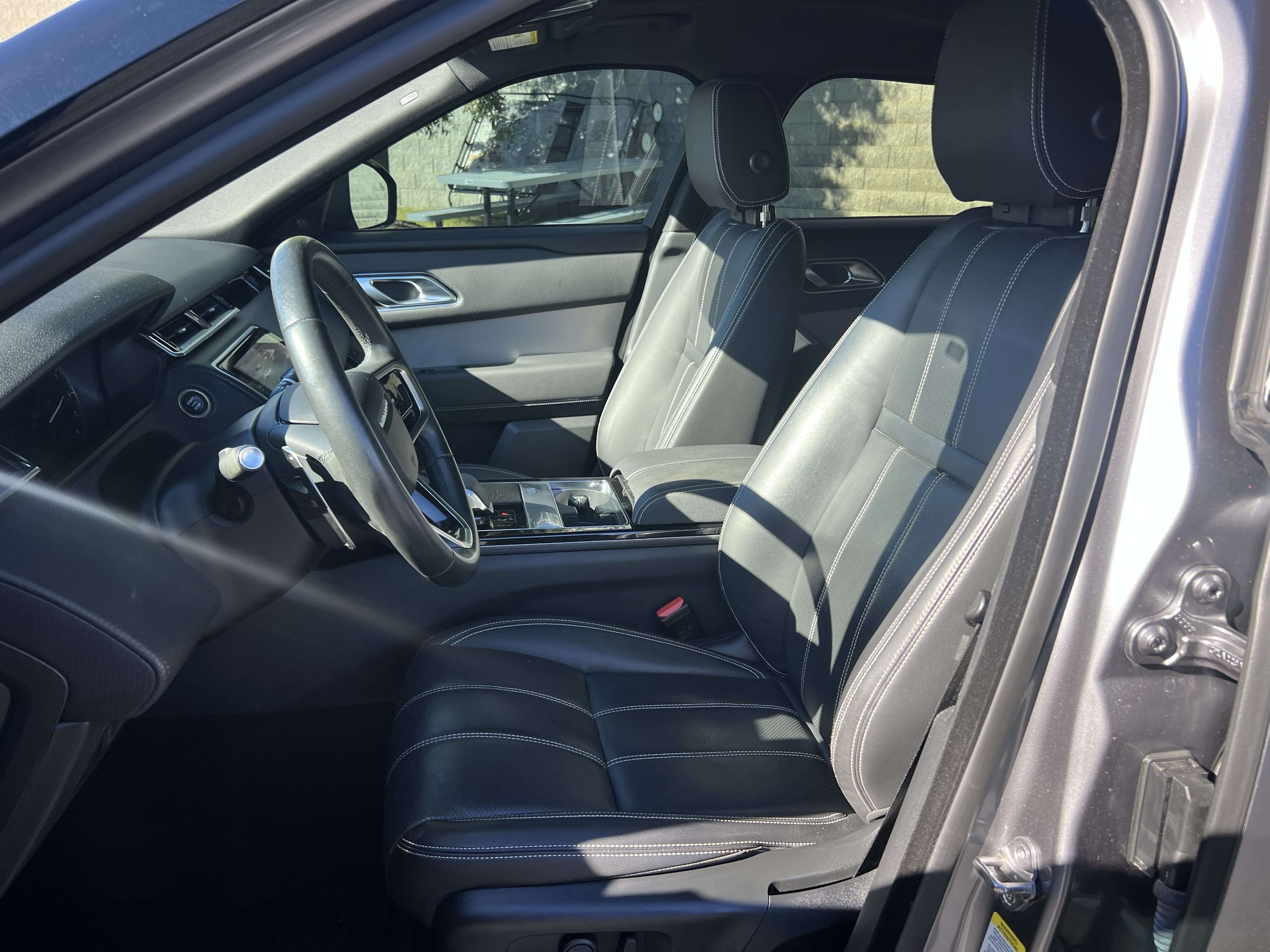 Certified 2023 Land Rover Range Rover Velar R-Dynamic S AWD/4WD image 16