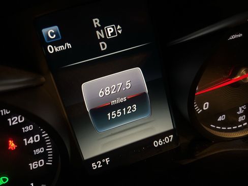 Used 2015 Mercedes-Benz C 300 4MATIC Sedan image 13