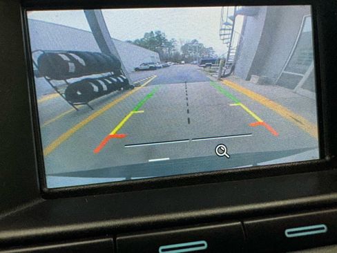 Certified 2019 Ford Explorer FWD image 39