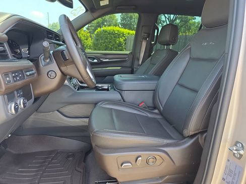 Used 2023 GMC Yukon Denali RWD image 10