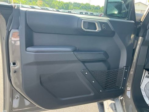 New 2026 Ford Bronco Outer Banks w/ Sasquatch Package AWD/4WD image 17