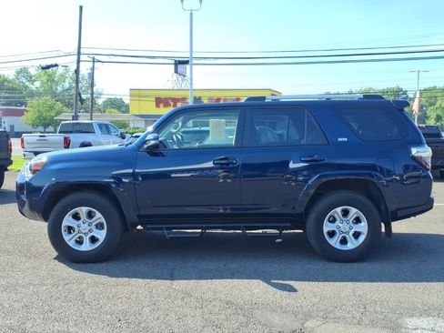Used 2024 Toyota 4Runner SR5 Premium w/ Moonroof Package AWD/4WD image 7