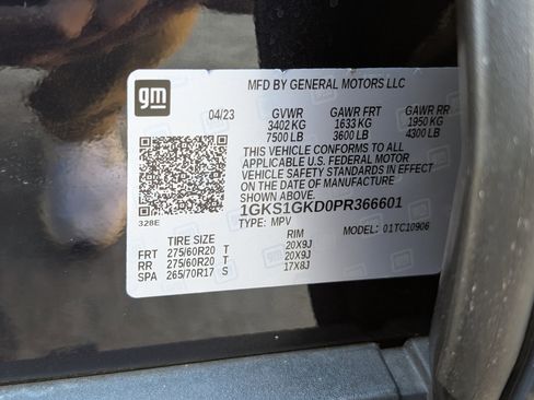 Used 2023 GMC Yukon XL SLT w/ SLT Luxury Package image 37