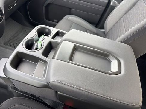 Used 2025 Chevrolet Silverado 2500 LT image 35