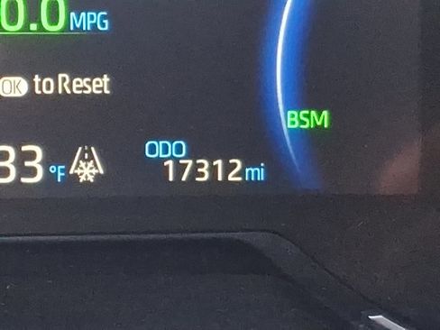 Used 2024 Toyota RAV4 XLE image 20