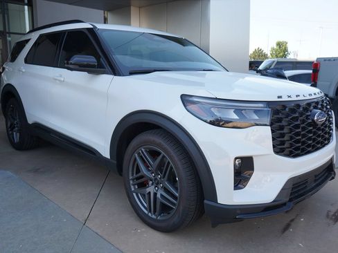 New 2026 Ford Explorer ST w/ Sun And Sound Package AWD/4WD image 3