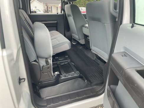 Used 2012 Ford F250 XL w/ PWR Equipment Group image 40