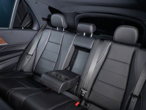 Certified 2026 Mercedes-Benz GLE 350 4MATIC image 17