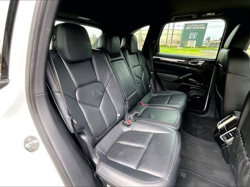 Used 2014 Porsche Cayenne AWD/4WD image 20