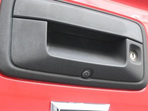 Used 2020 Chevrolet Colorado Z71 AWD/4WD image 12