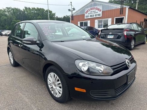 Used 2012 Volkswagen Golf 4-Door FWD image 3