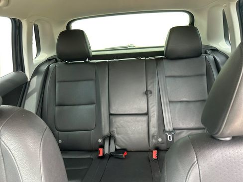 Used 2016 Volkswagen Tiguan S FWD image 14