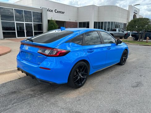 Used 2025 Honda Civic Sport image 5