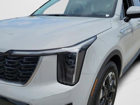 Used 2025 Kia Sorento S w/ Panoramic Sunroof Package FWD image 26