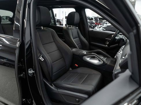 Used 2025 Mercedes-Benz GLE 350 4MATIC image 11
