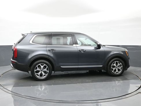 Used 2021 Kia Telluride EX image 9