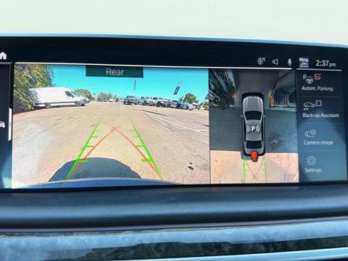 Used 2021 BMW 750i xDrive w/ Luxury Rear Seating Package image 19