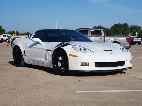 Used 2013 Chevrolet Corvette Grand Sport w/ 3LT Preferred Equipment Group RWD image 2
