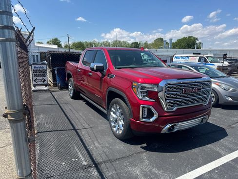 Used 2019 GMC Sierra 1500 Denali w/ Denali Ultimate Package AWD/4WD image 4