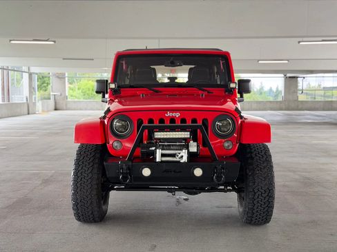 Used 2014 Jeep Wrangler Unlimited Sahara w/ Katzin Premium Leather Group AWD/4WD image 2