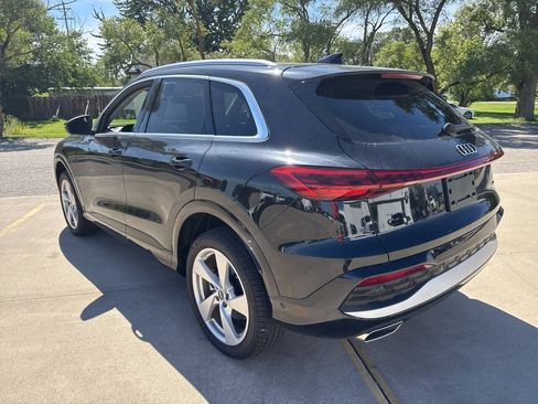 Used 2025 Audi Q5 Premium Plus w/ Premium Plus AWD/4WD image 4
