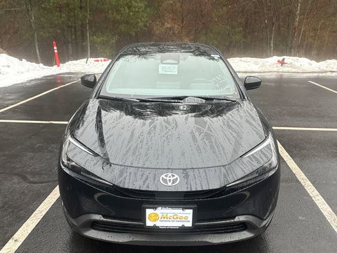 New 2026 Toyota Prius LE image 8