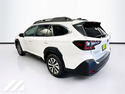 Certified 2025 Subaru Outback Premium image 7