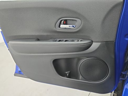 Used 2021 Honda HR-V Sport image 26