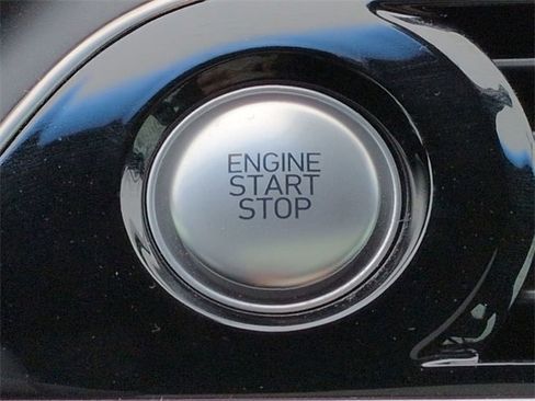 Used 2022 Genesis G70 3.3T image 32