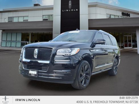 Certified 2024 Lincoln Navigator Reserve AWD/4WD image 4