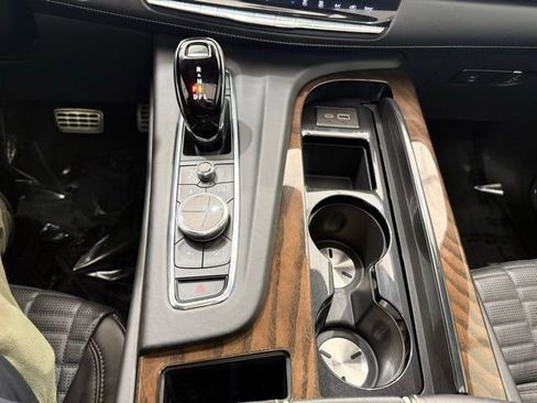 Used 2023 Cadillac Escalade Sport Platinum AWD/4WD image 50