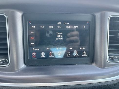 Used 2019 Dodge Charger SXT image 12