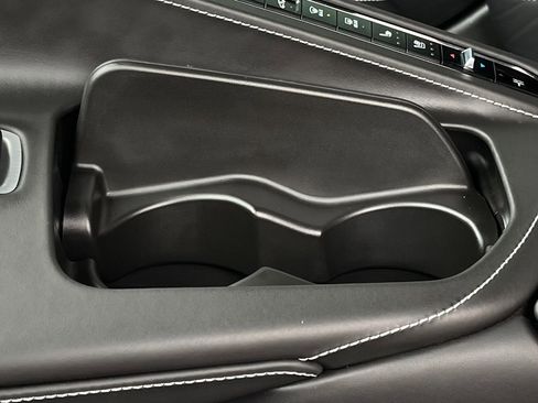 Used 2023 Chevrolet Corvette Stingray Premium Conv w/ Z51 Performance Package image 18