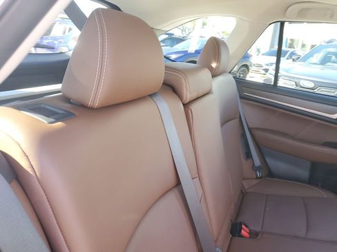 Used 2019 Subaru Outback 3.6R Touring image 22