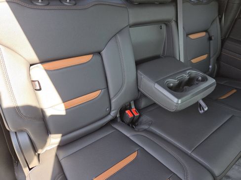 New 2026 GMC Sierra 2500 AT4 w/ AT4 Premium Plus Package AWD/4WD image 27