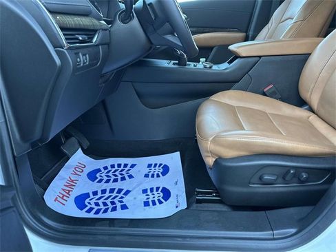 Certified 2022 Cadillac XT4 Premium Luxury w/ Enhanced Visibility Package image 46