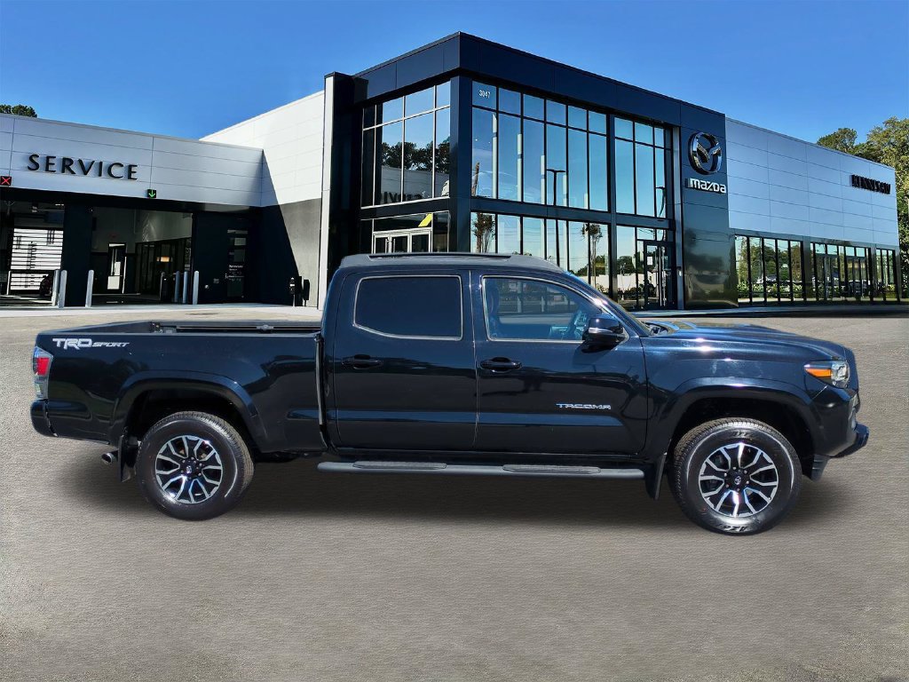 Used 2020 Toyota Tacoma TRD Sport w/ Technology Package RWD image 3
