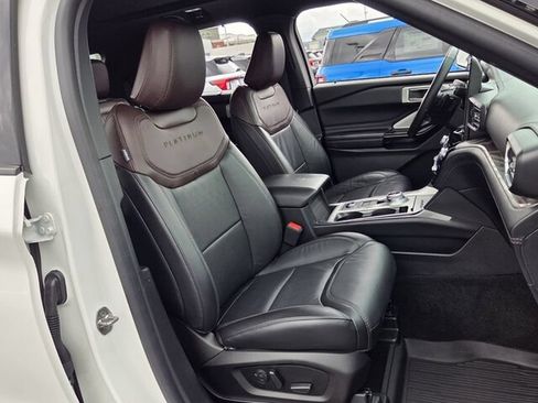 Used 2021 Ford Explorer Platinum w/ Equipment Group 601A AWD/4WD image 20