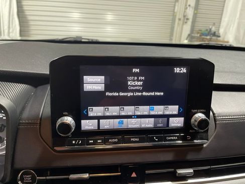 Used 2024 Mitsubishi Outlander ES FWD image 23
