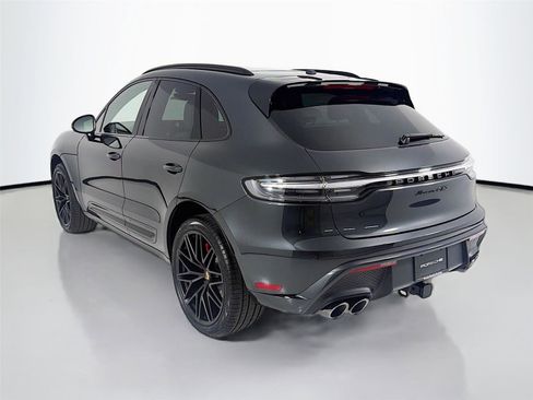 New 2026 Porsche Macan GTS image 3
