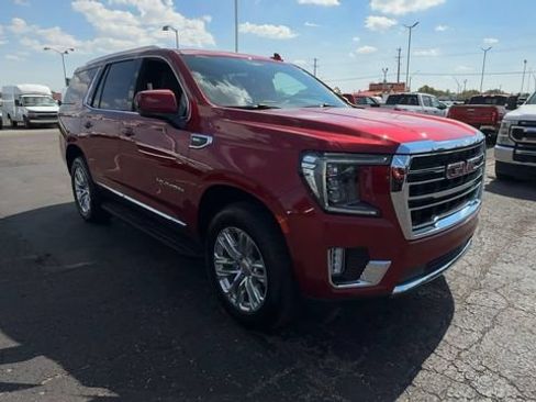 Used 2023 GMC Yukon SLT AWD/4WD image 2
