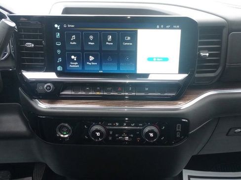 Used 2024 Chevrolet Silverado 1500 LT image 12