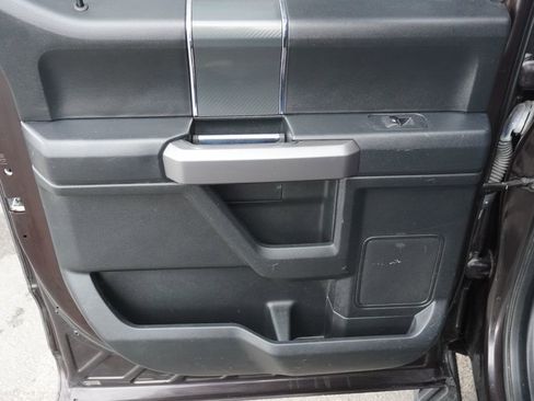 Used 2018 Ford F150 XLT w/ Equipment Group 302A Luxury image 26