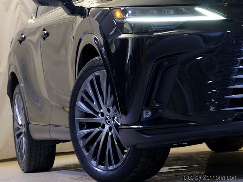 Used 2023 Lexus RX 350 AWD w/ Accessory Package (Z1) image 4