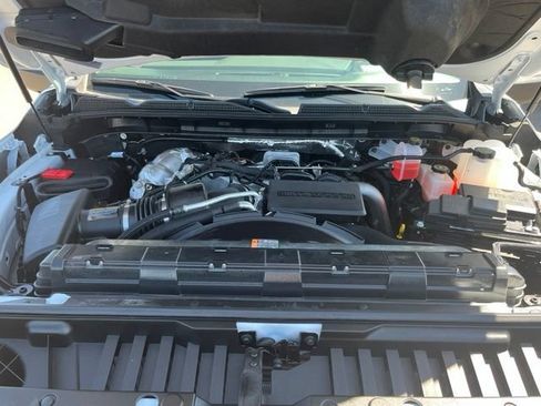 Certified 2026 GMC Sierra 3500 Denali w/ Denali Reserve Package AWD/4WD image 32