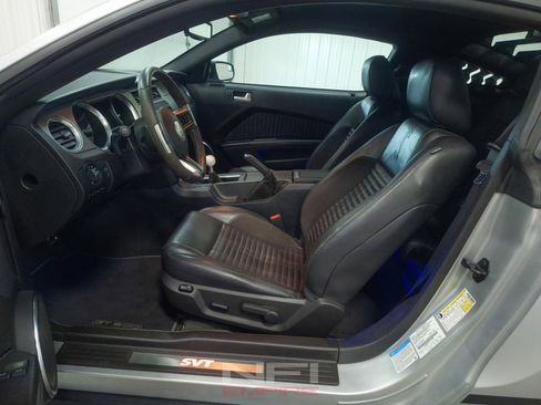 Used 2012 Ford Mustang Shelby GT500 RWD image 25