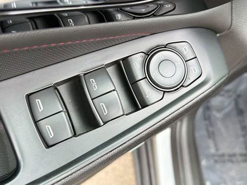 Used 2023 Chevrolet Traverse RS w/ LPO, Floor Liner Package AWD/4WD image 24